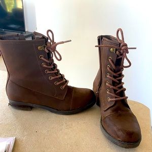 Lace up boots
